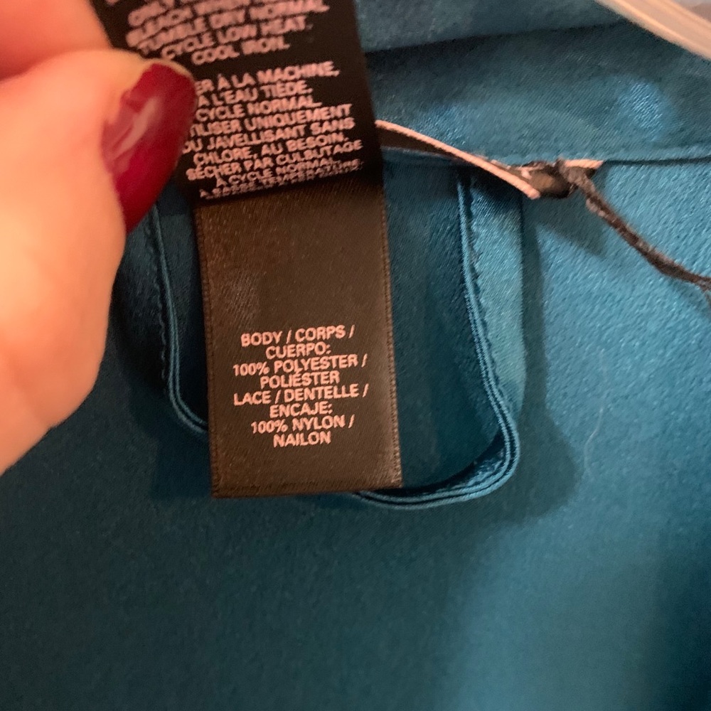 Victoria’s Secret teal robe M/L 💙 - Picture 6 of 6